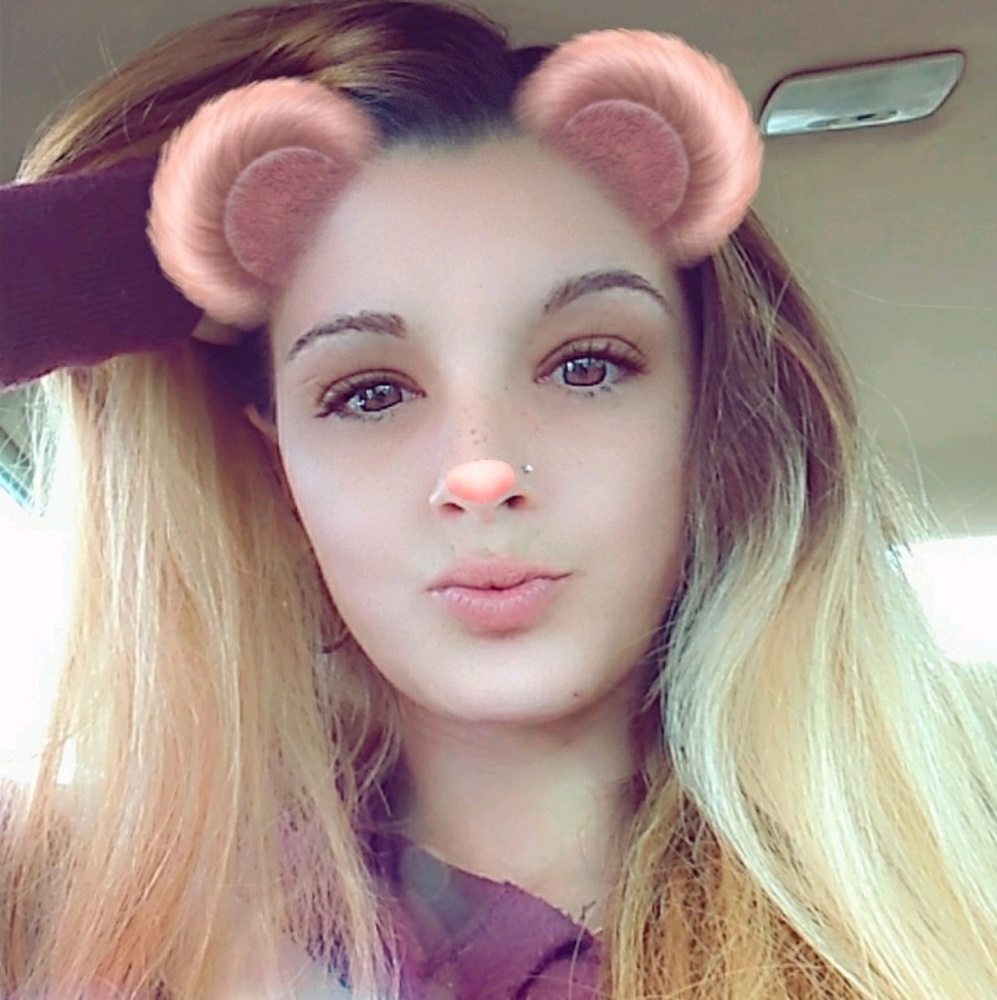 Meet your Posher, Nicole